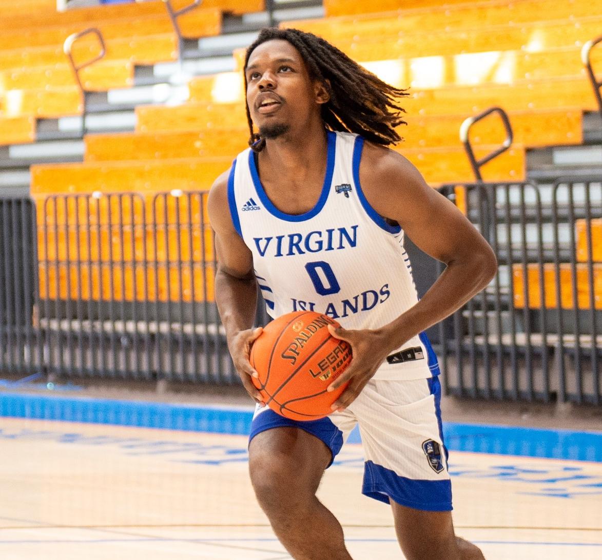Shaw-Clarke Has Another Big Night in Setback at St. Thomas