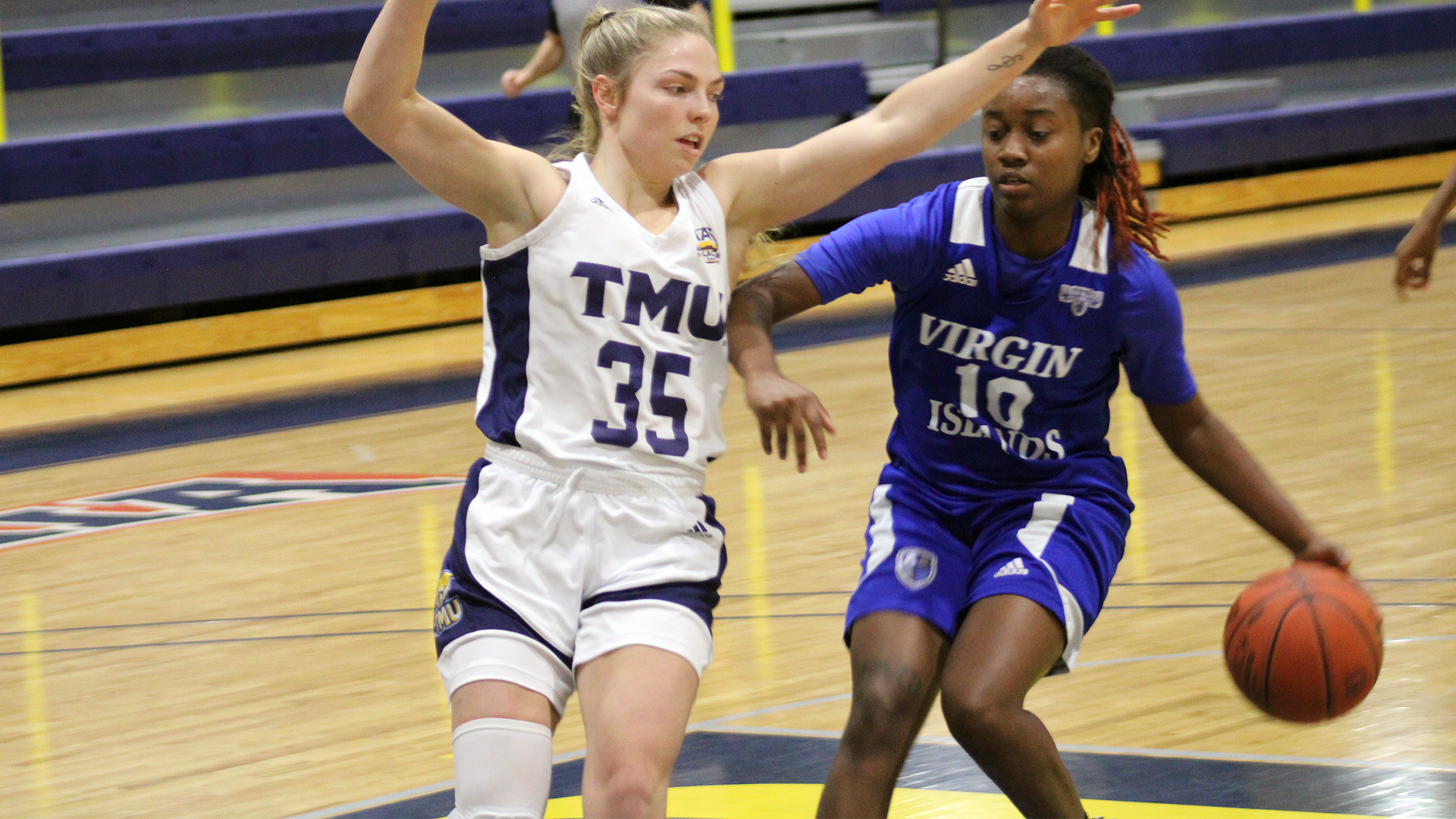 Appiah-Kubi and Bucs Shine In Dominant Fourth Quarter